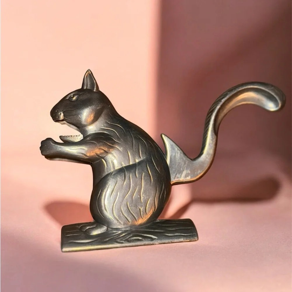 Vintage Aluminum Metal‎ Squirrel Nut Cracker
